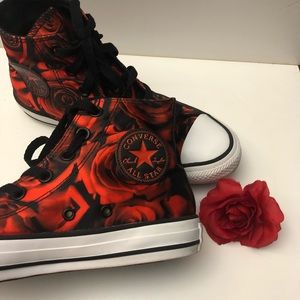 converse red rose